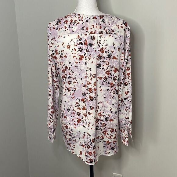 Simply Vera Pullover Blouse. Size Small. Multi Color. - Picture 4 of 8
